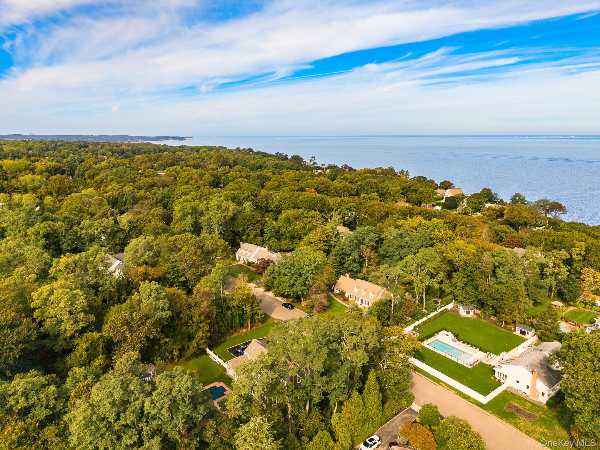 8 Sunset Lane E, Miller Place, NY 11764