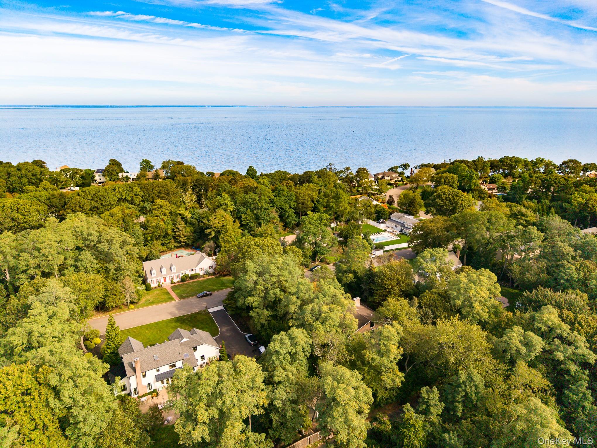 8 Sunset Lane E, Miller Place, NY 11764