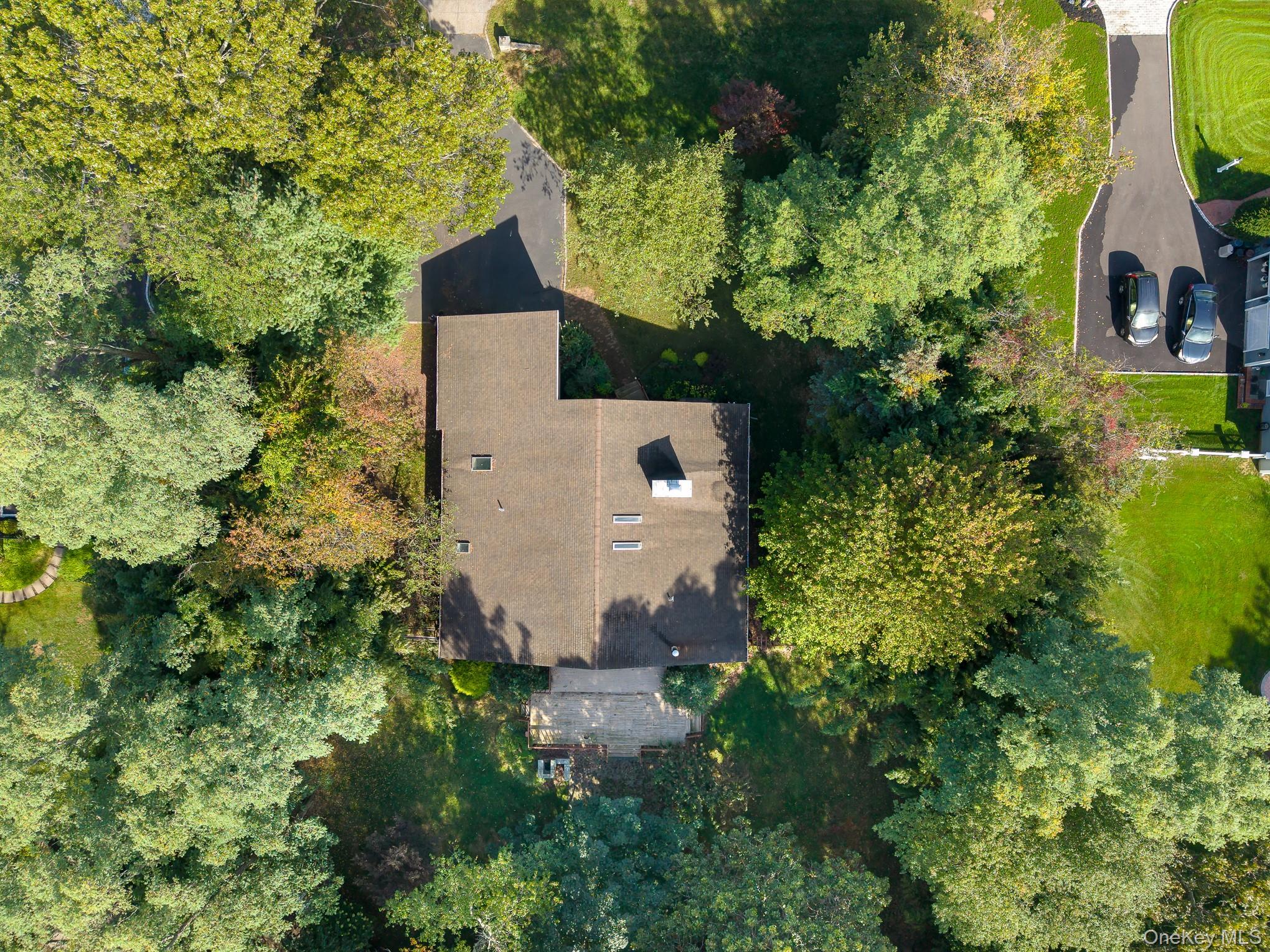 8 Sunset Lane E, Miller Place, NY 11764