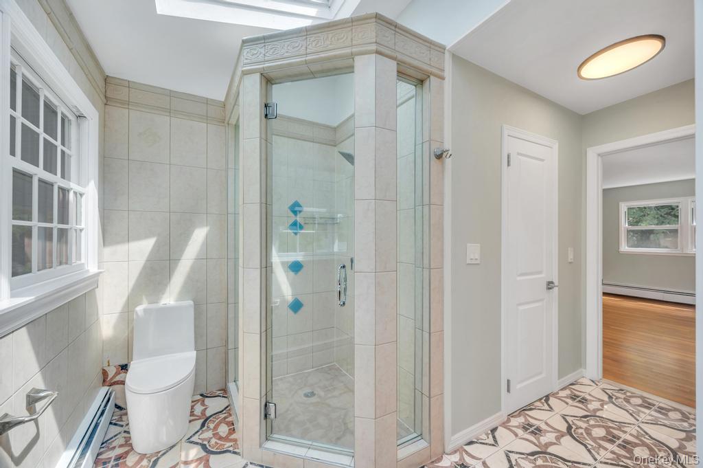 4 Cosgrove Drive, Glen Cove, NY 11542