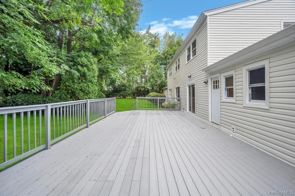 4 Cosgrove Drive, Glen Cove, NY 11542