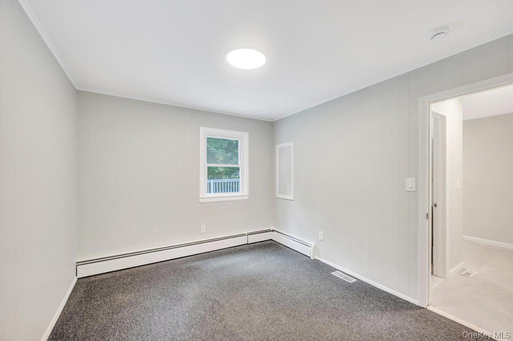 4 Cosgrove Drive, Glen Cove, NY 11542