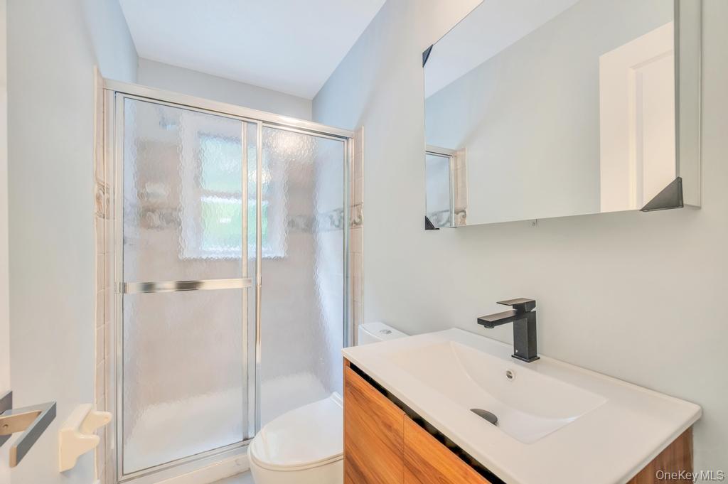 4 Cosgrove Drive, Glen Cove, NY 11542