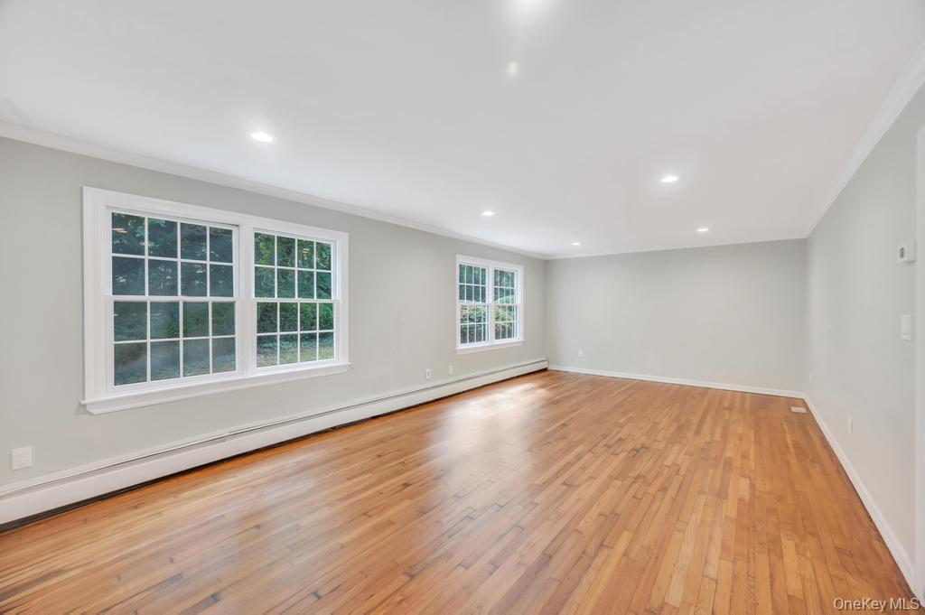 4 Cosgrove Drive, Glen Cove, NY 11542