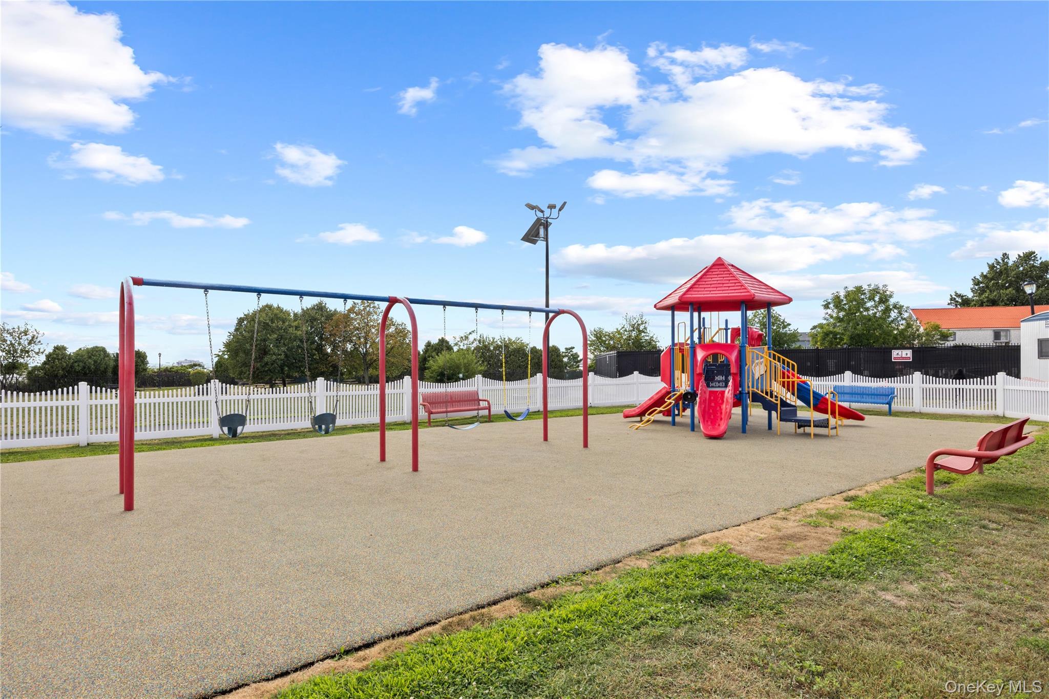 109 Neptune Lane # 5, Bronx, NY 10473