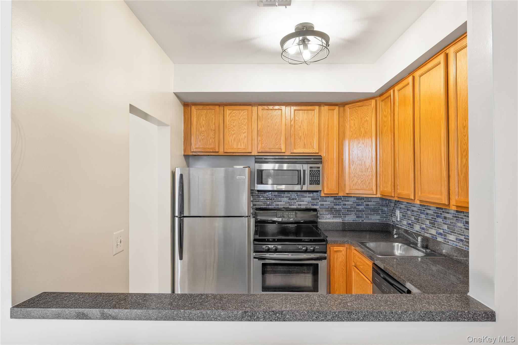 109 Neptune Lane # 5, Bronx, NY 10473