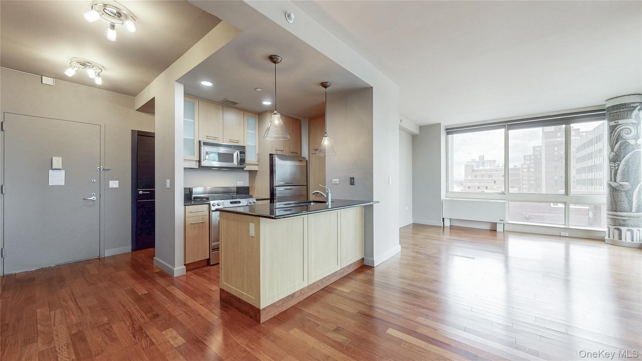 10724 71st Road # 7E, Forest Hills, NY 11375