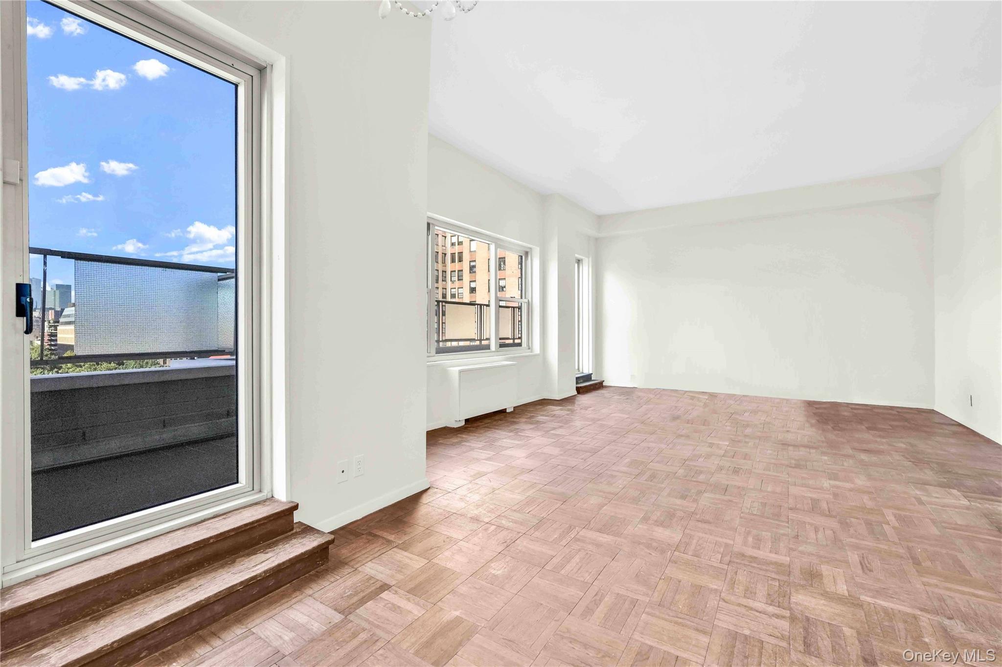 20 E 9th Street # 14O, New York (Manhattan), NY 10003