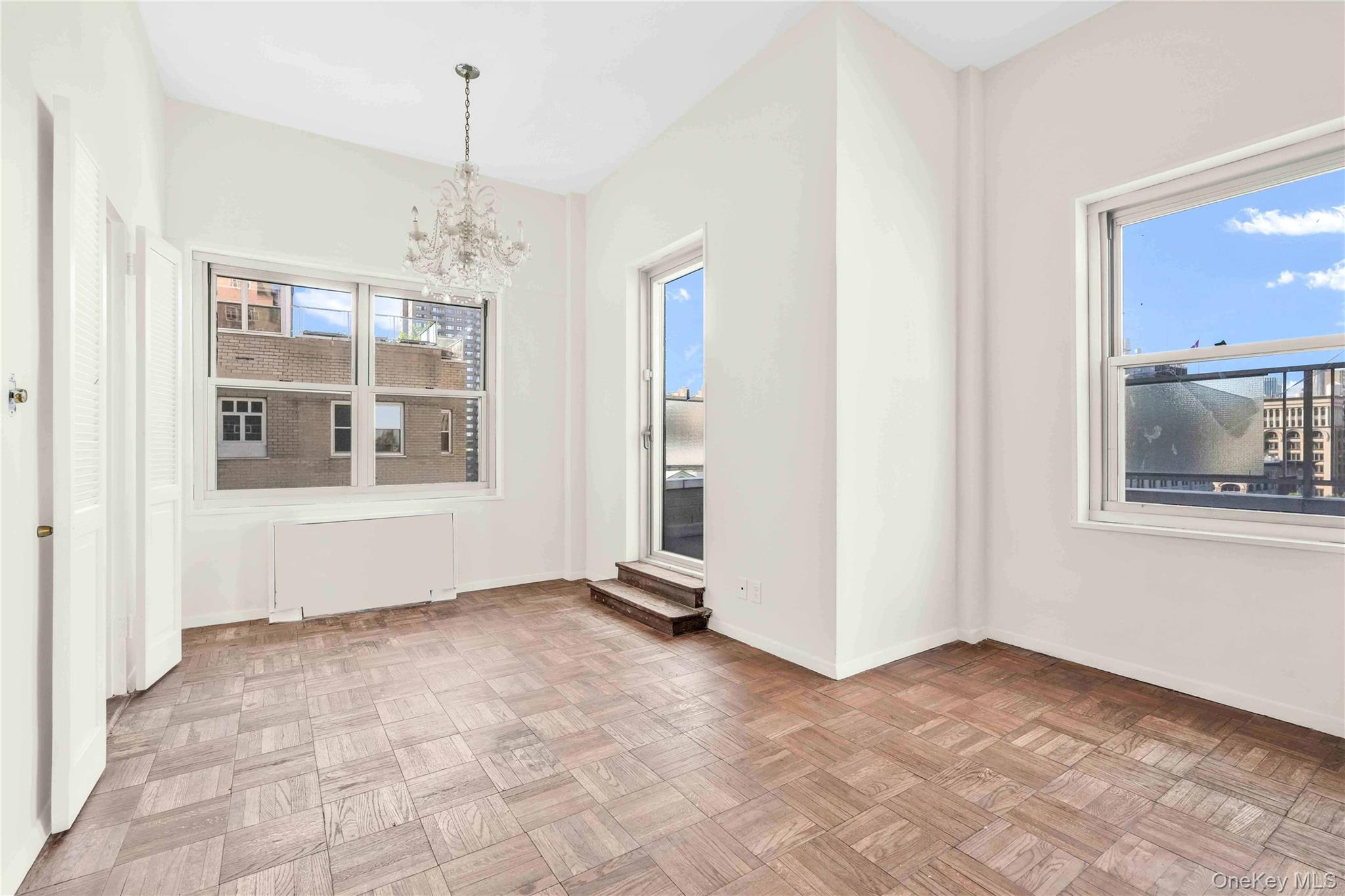 20 E 9th Street # 14O, New York (Manhattan), NY 10003