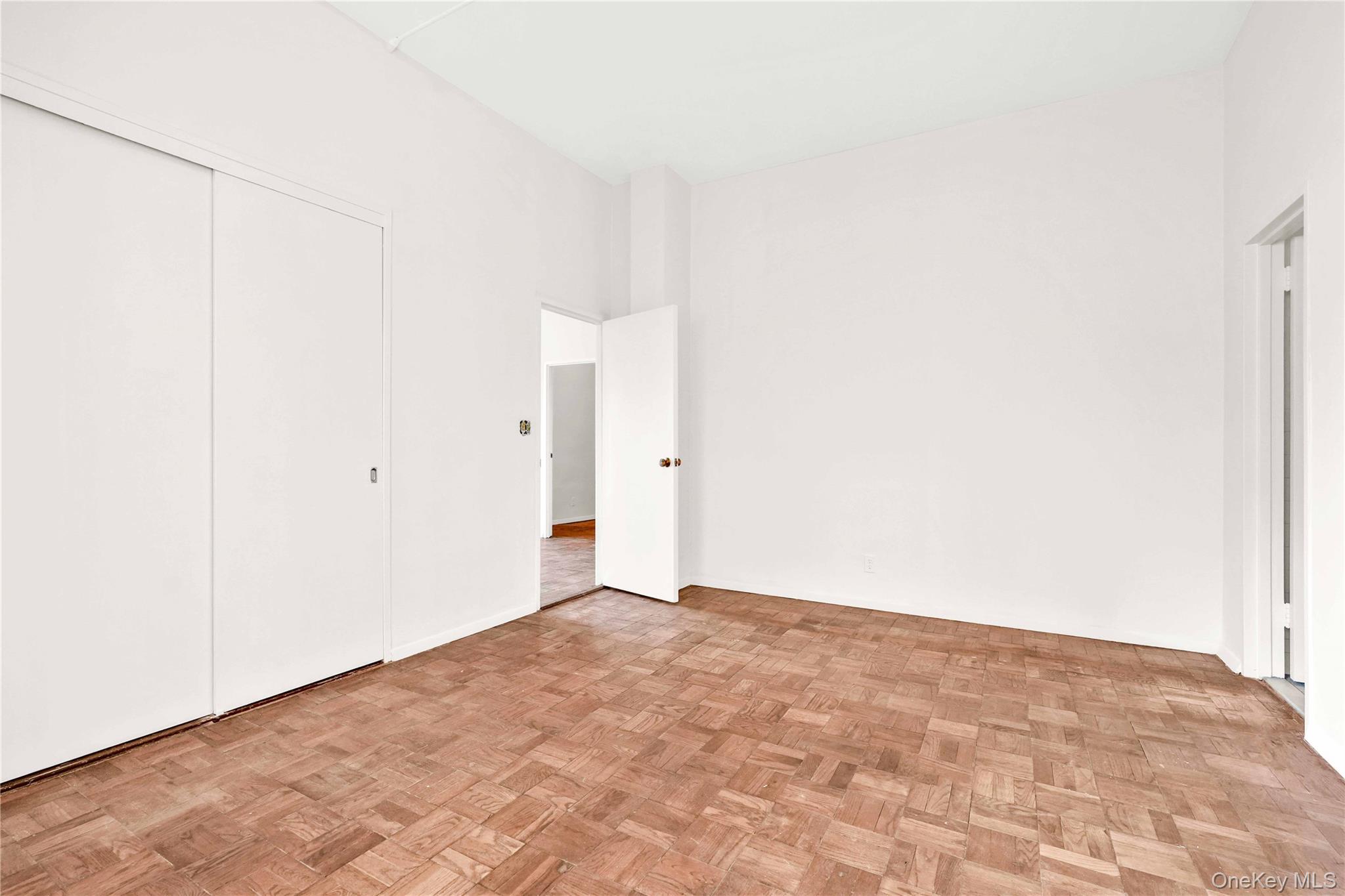 20 E 9th Street # 14O, New York (Manhattan), NY 10003