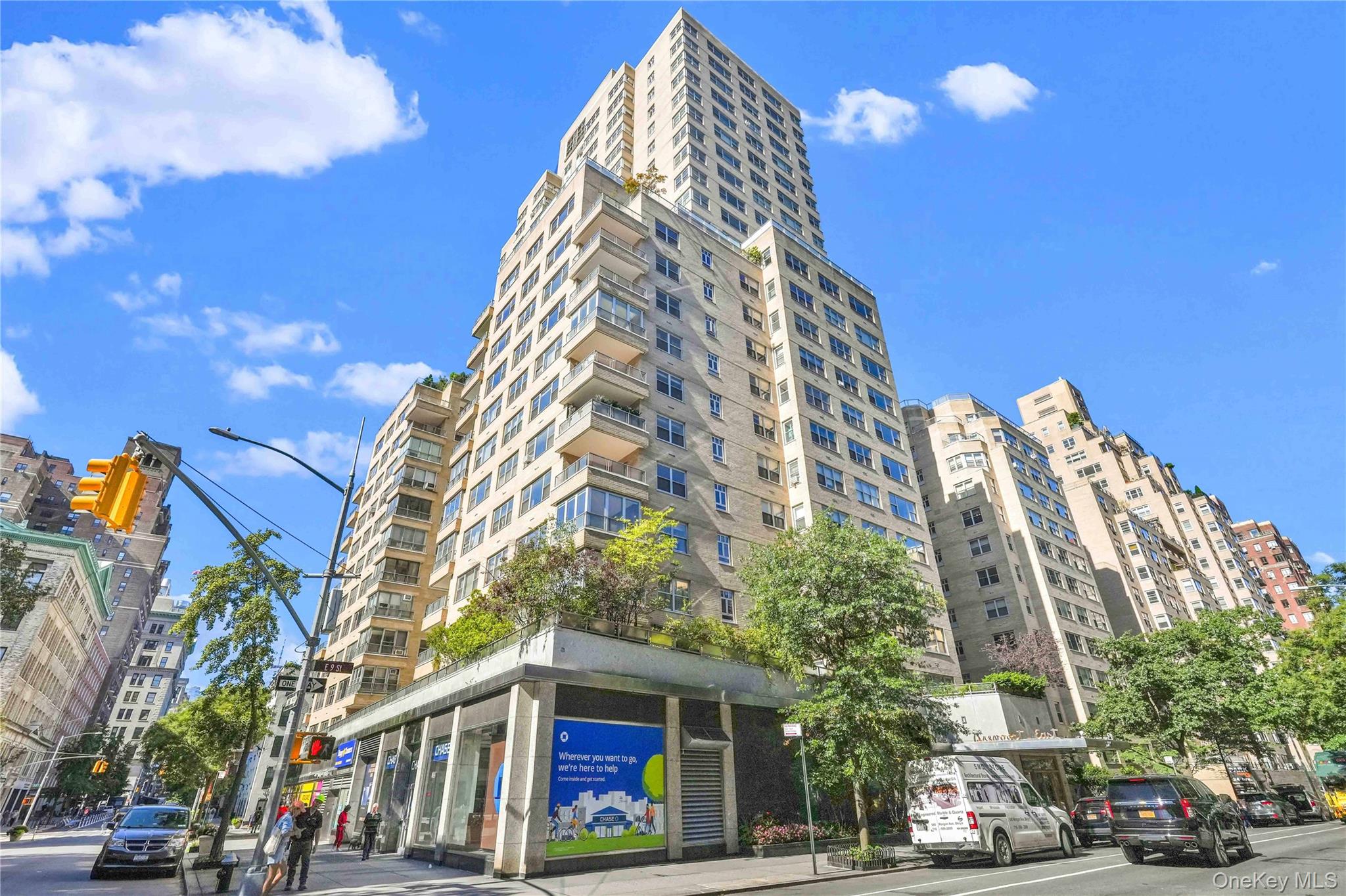 20 E 9th Street # 14O, New York (Manhattan), NY 10003