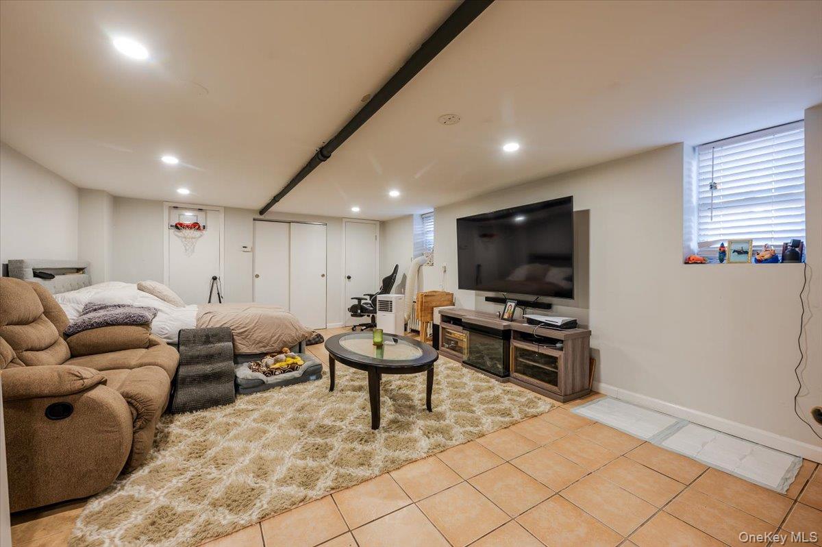 3031 Coddington Avenue, Bronx, NY 10461