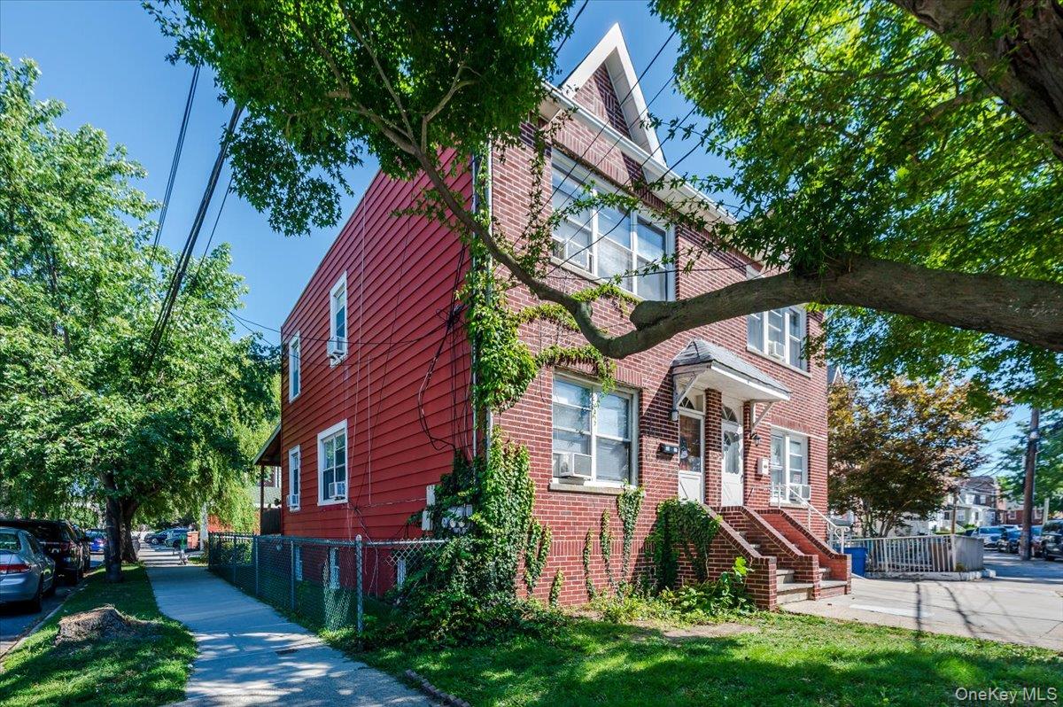 3031 Coddington Avenue, Bronx, NY 10461