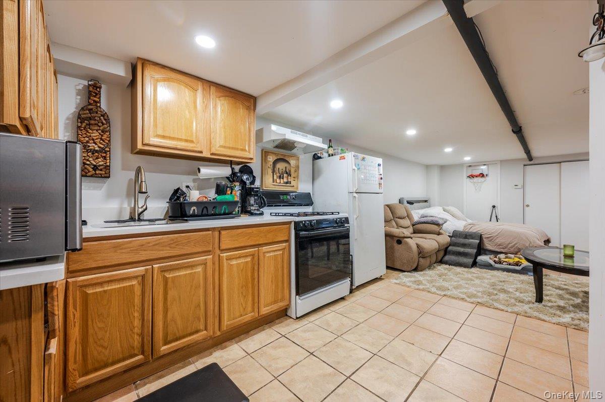 3031 Coddington Avenue, Bronx, NY 10461