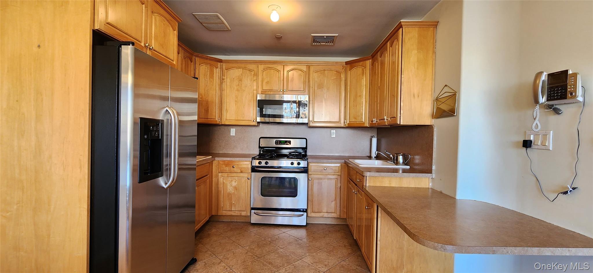 274 Wallabout Street # 7B, Brooklyn, NY 11206