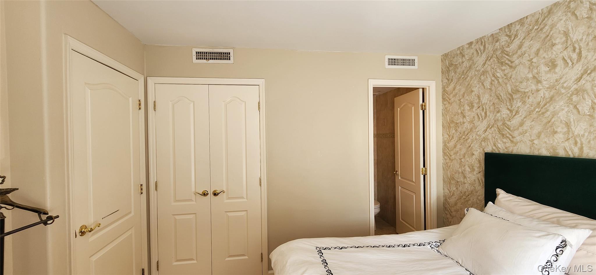 274 Wallabout Street # 7B, Brooklyn, NY 11206