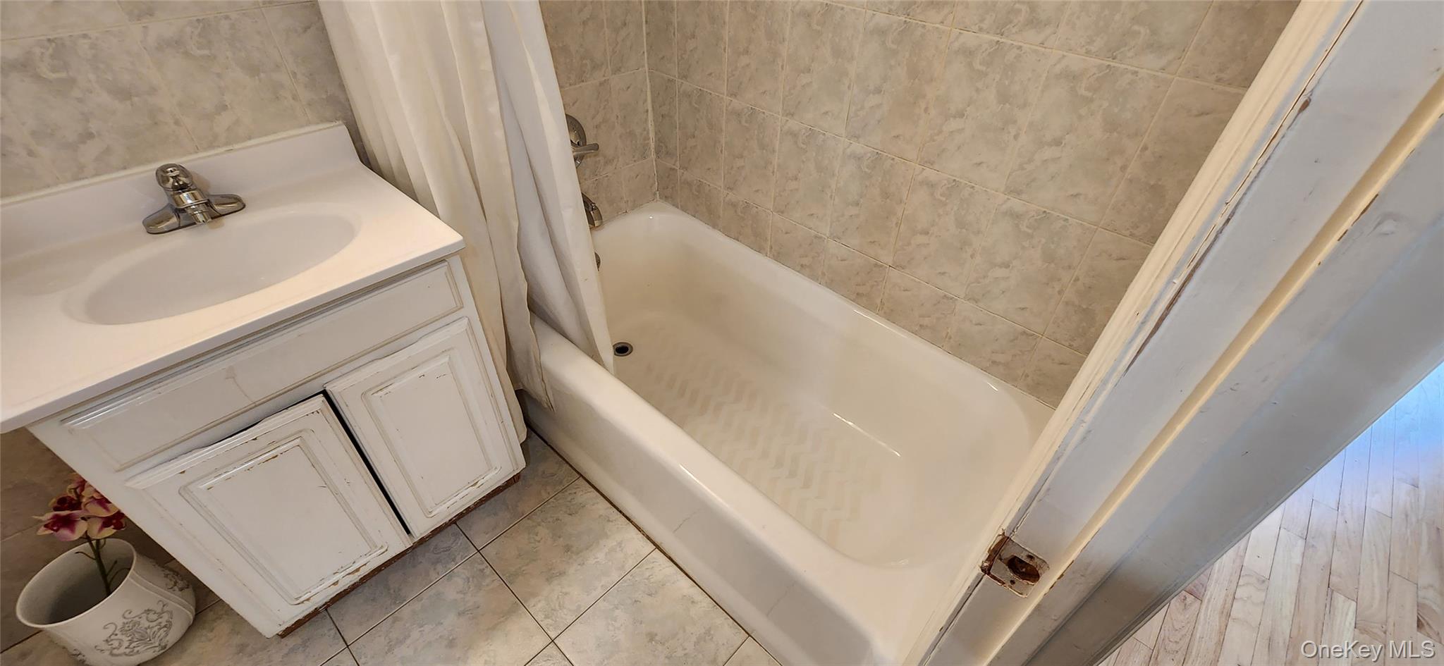 274 Wallabout Street # 7B, Brooklyn, NY 11206