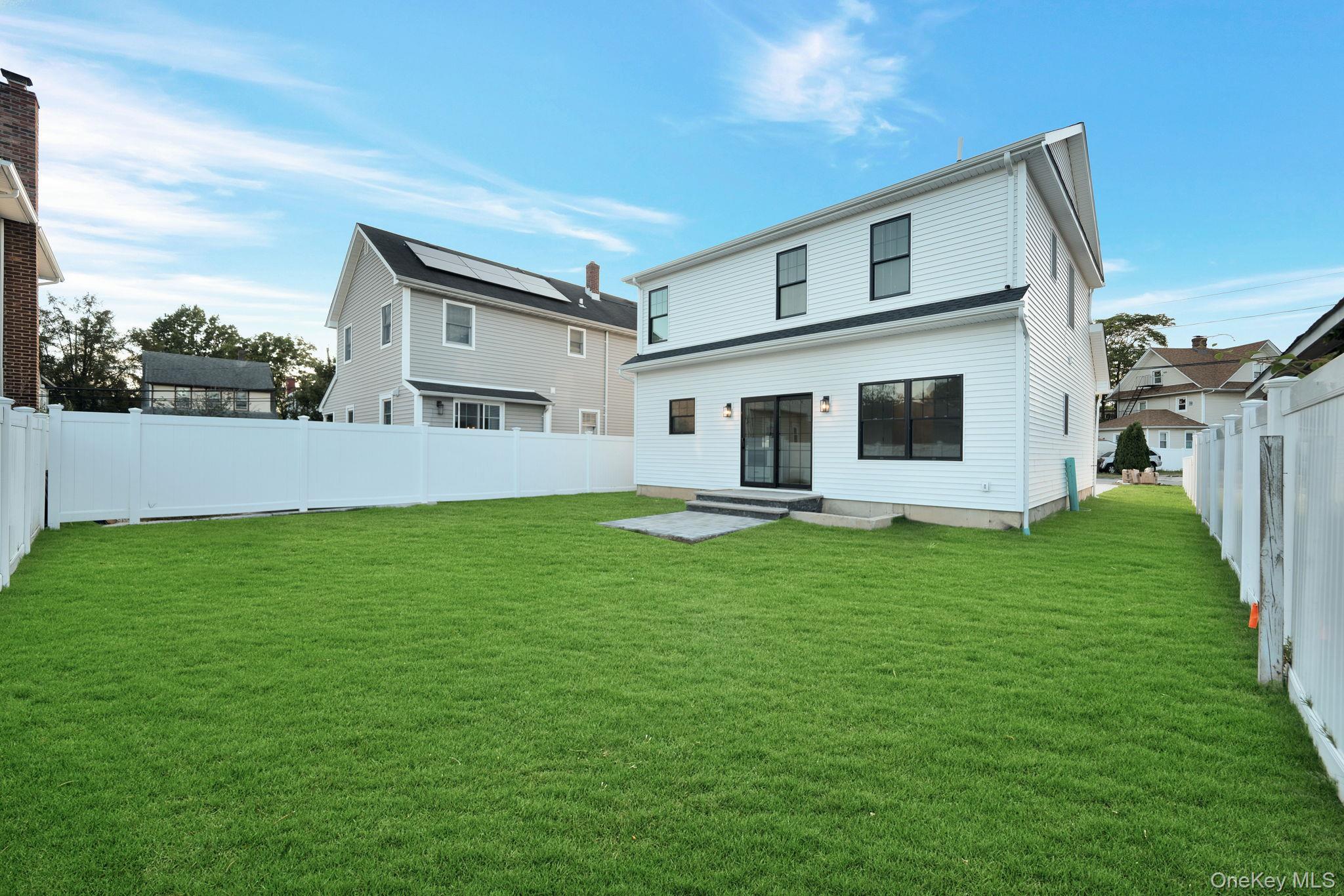 69 E. Cherry Street, Hicksville, NY 11801