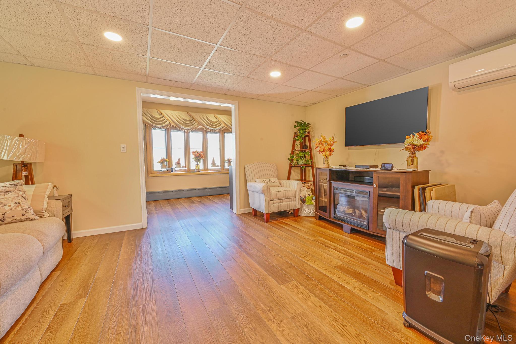 20 W 18th Road, Broad Channel, NY 11693