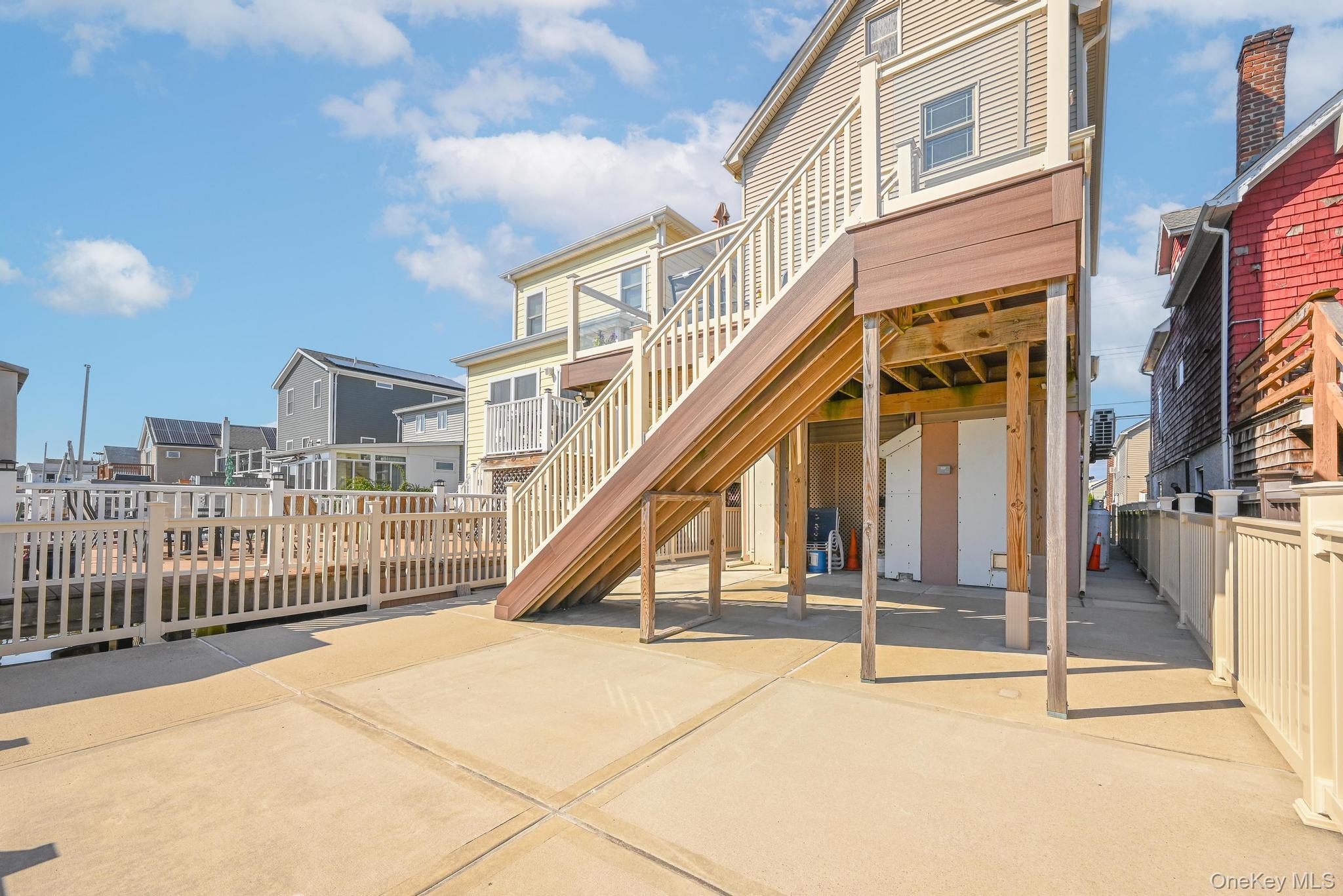 20 W 18th Road, Broad Channel, NY 11693
