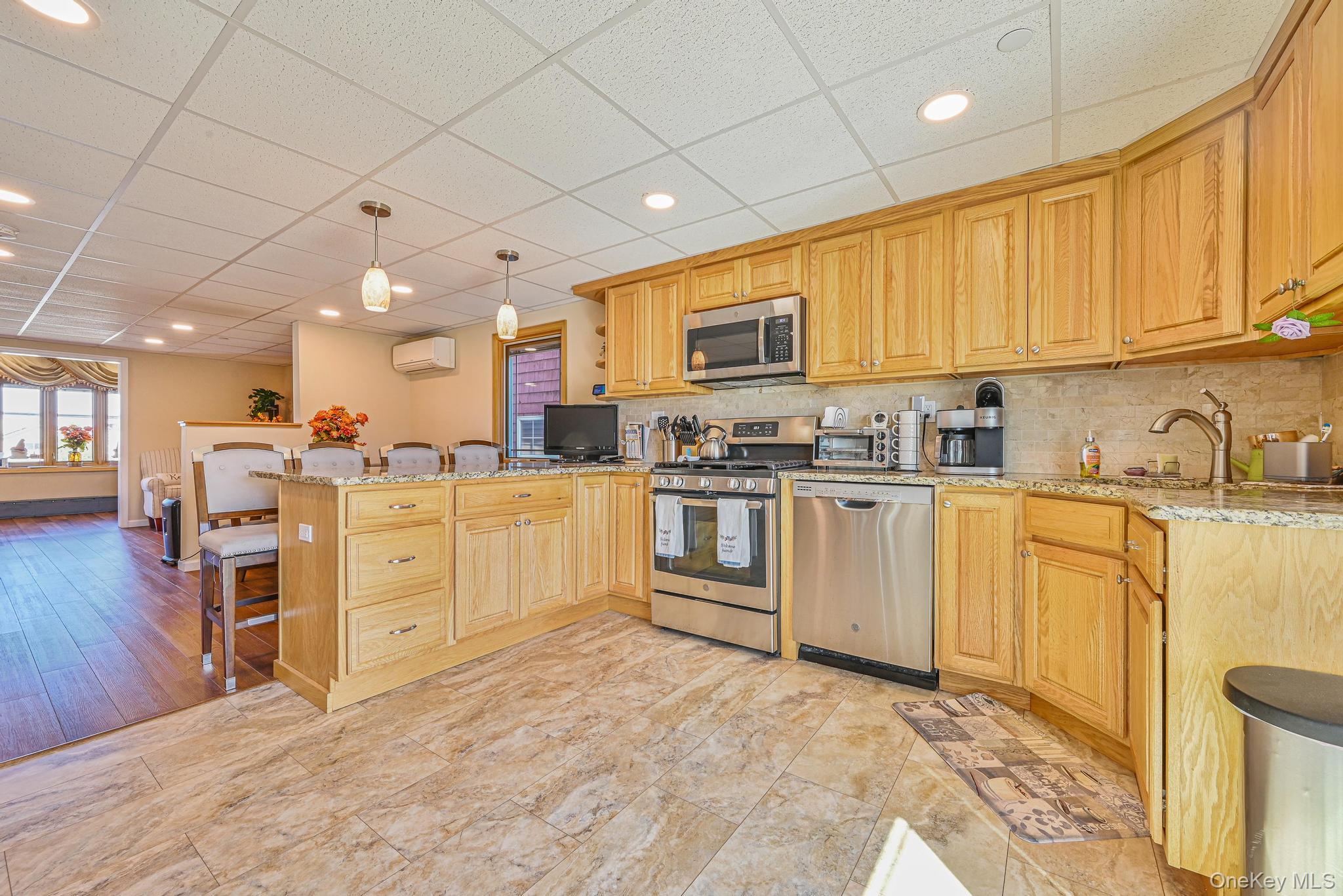 20 W 18th Road, Broad Channel, NY 11693