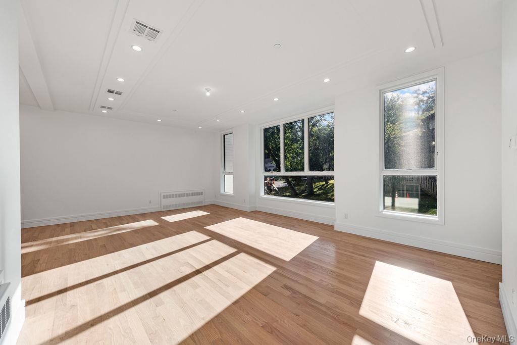 40 Singer Avenue # 201, Spring Valley, NY 10977