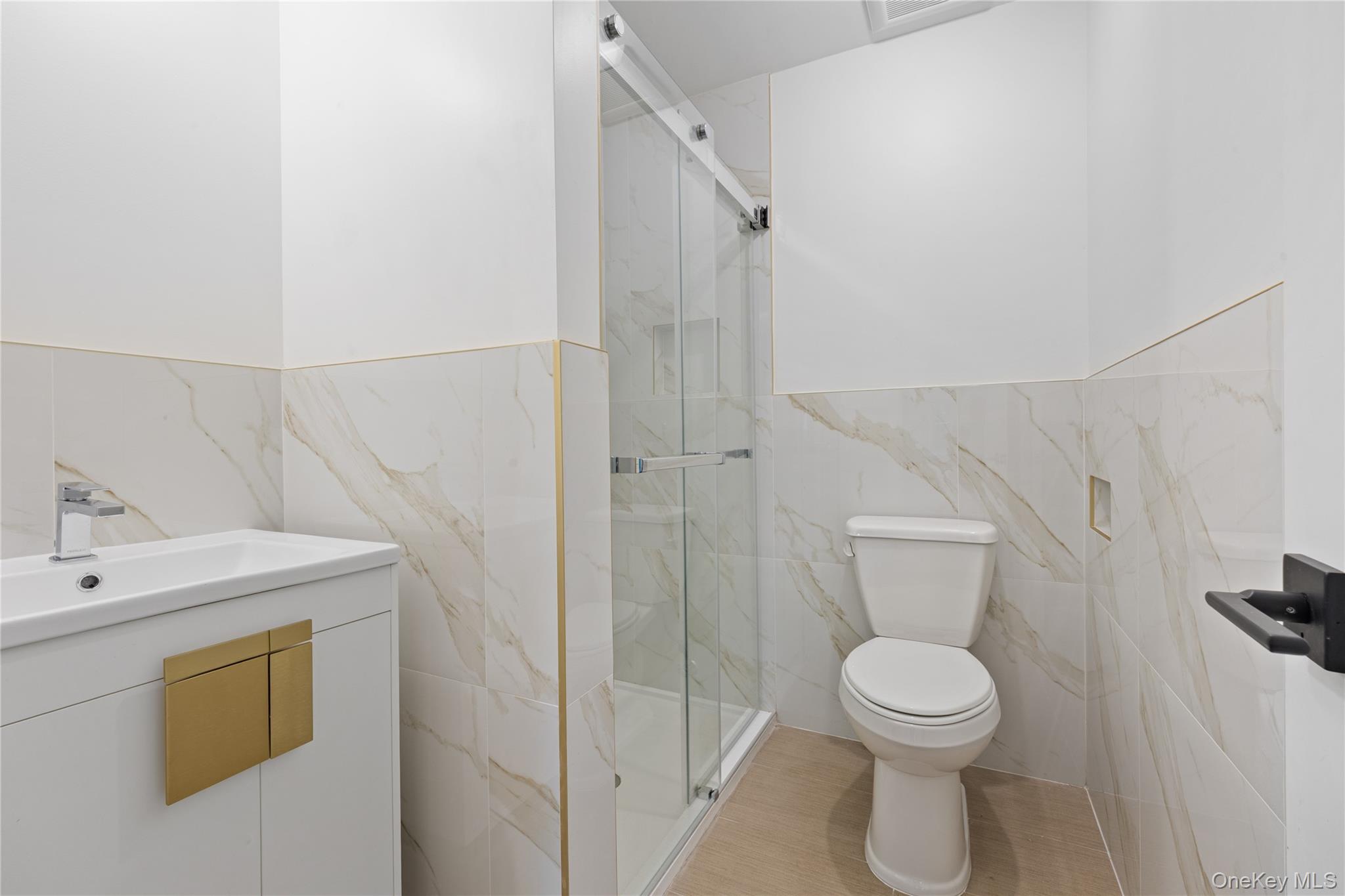 40 Singer Avenue # 201, Spring Valley, NY 10977