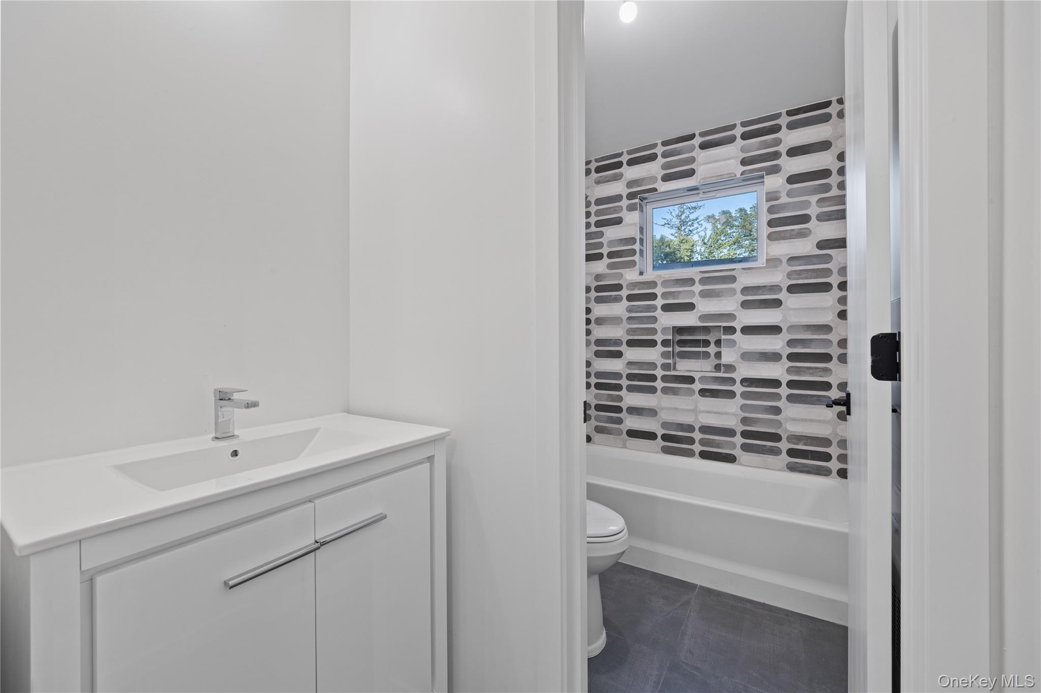 40 Singer Avenue # 201, Spring Valley, NY 10977