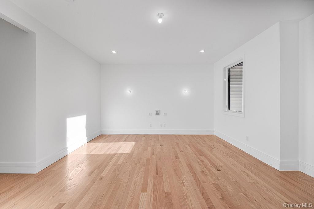 40 Singer Avenue # 201, Spring Valley, NY 10977