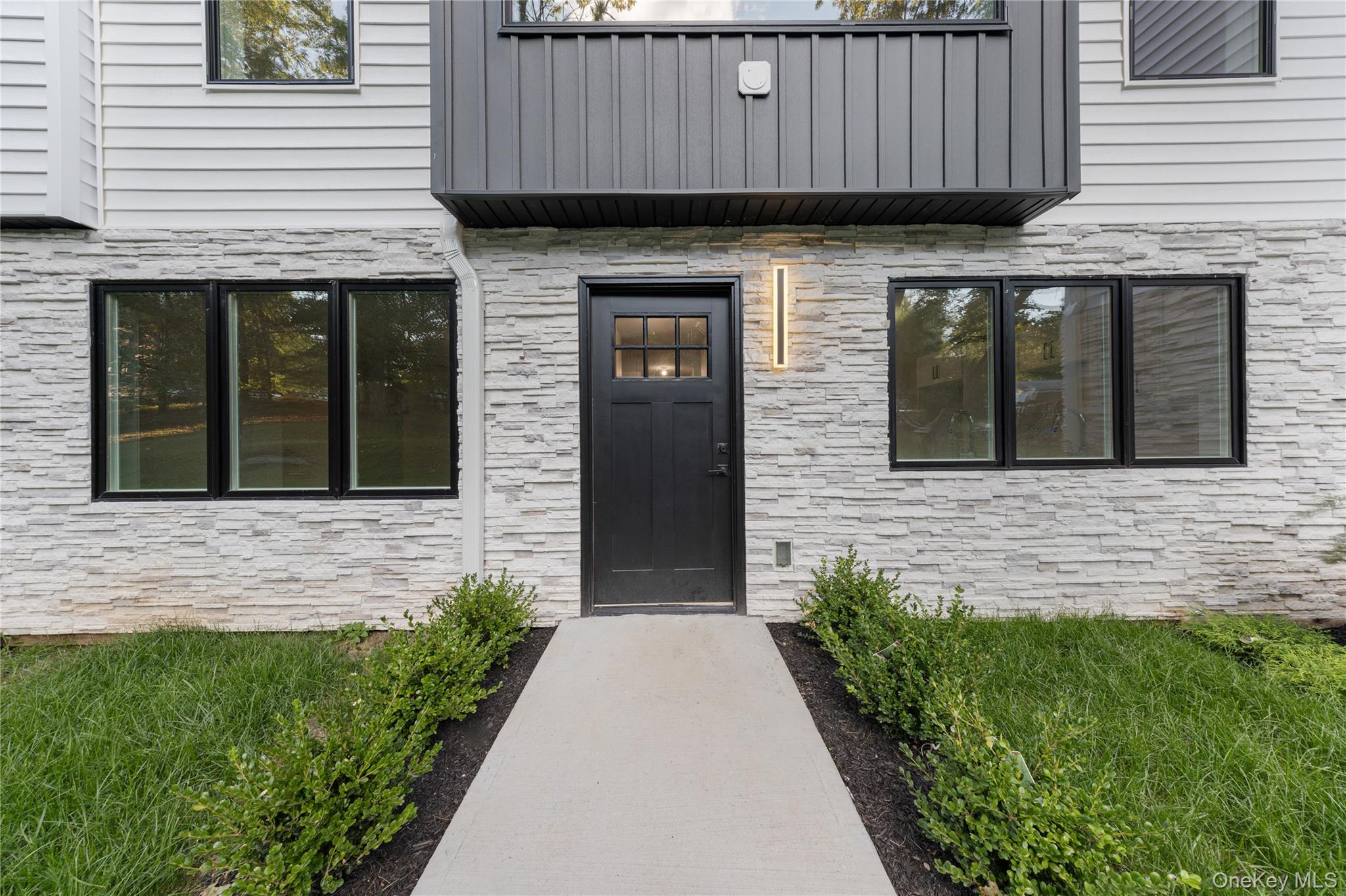 40 Singer Avenue # 201, Spring Valley, NY 10977