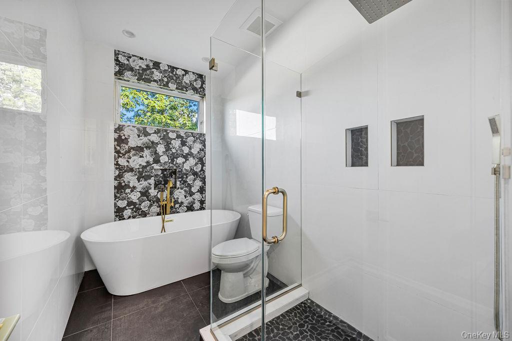 40 Singer Avenue # 201, Spring Valley, NY 10977