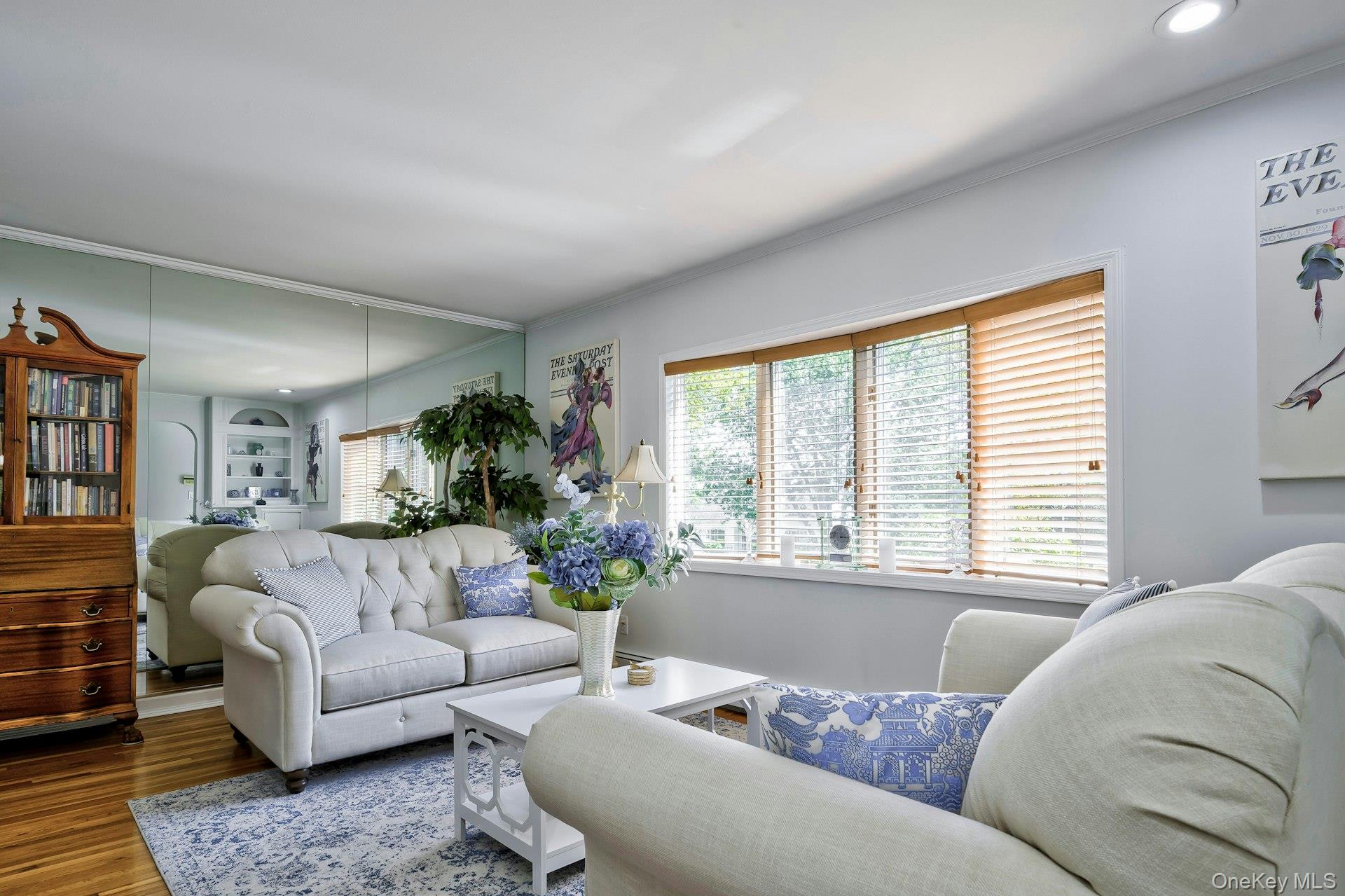 17 Hill Road, Farmingdale, NY 11735