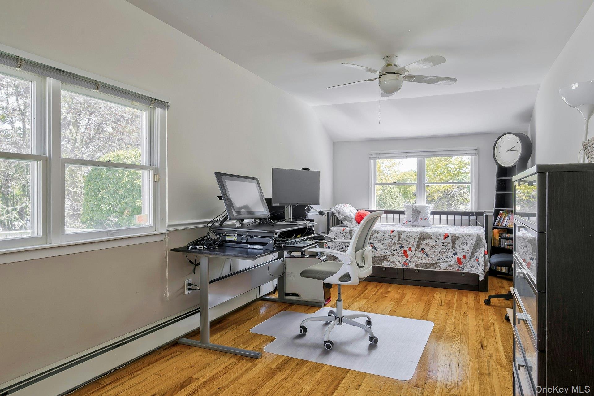 17 Hill Road, Farmingdale, NY 11735