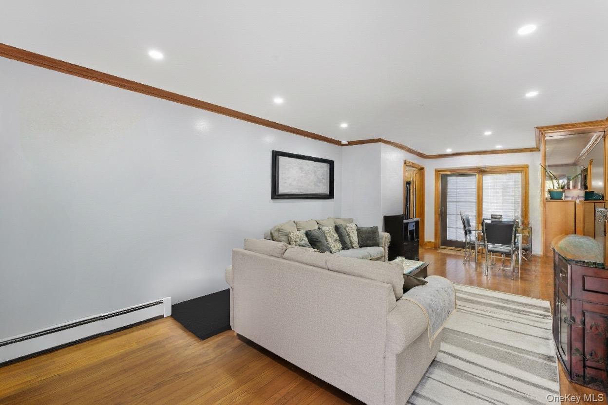 18 halsey Street, Freeport, NY 11520