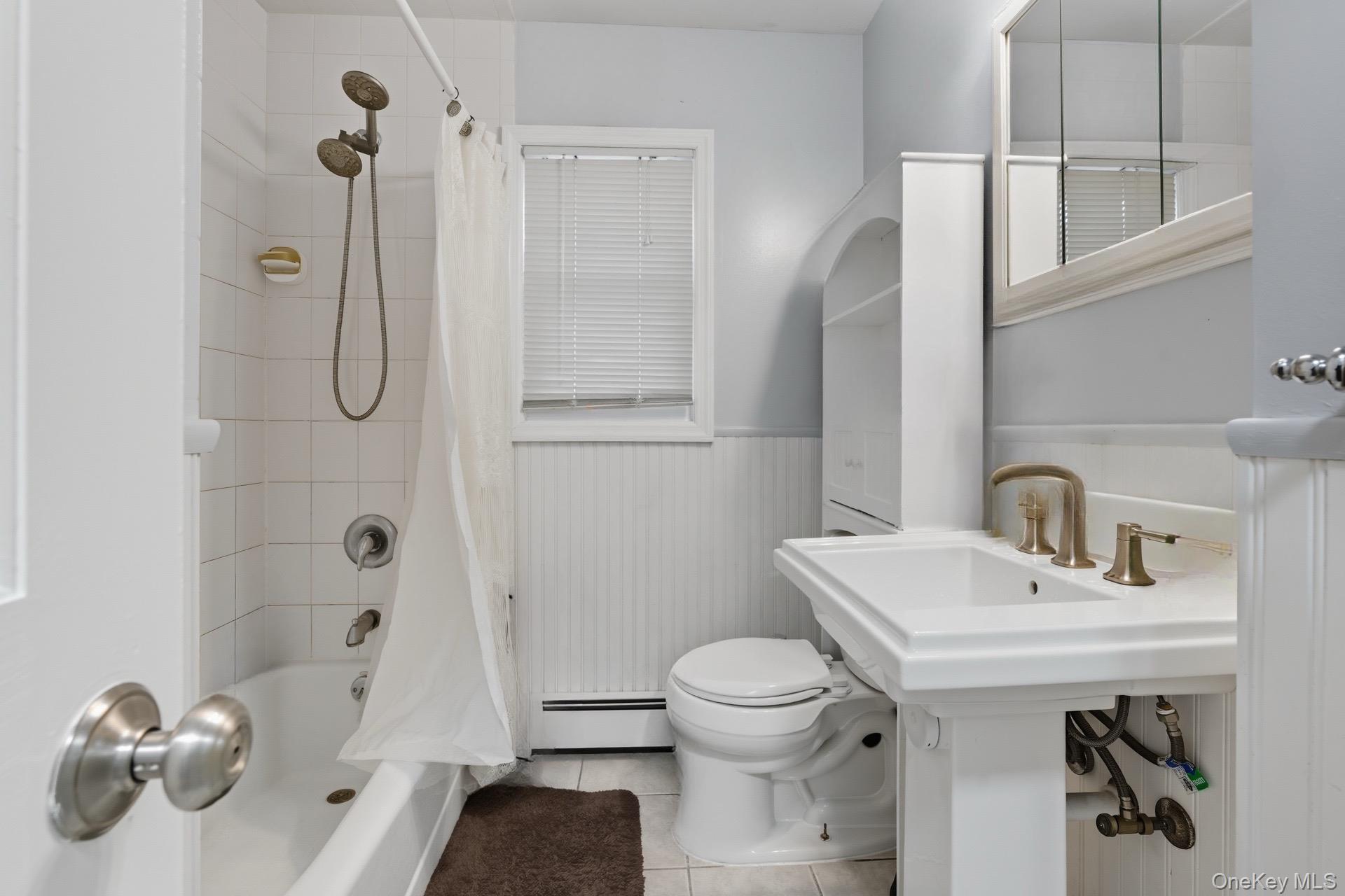 18 halsey Street, Freeport, NY 11520