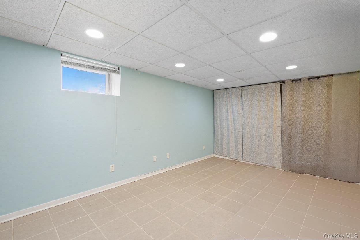 18 halsey Street, Freeport, NY 11520