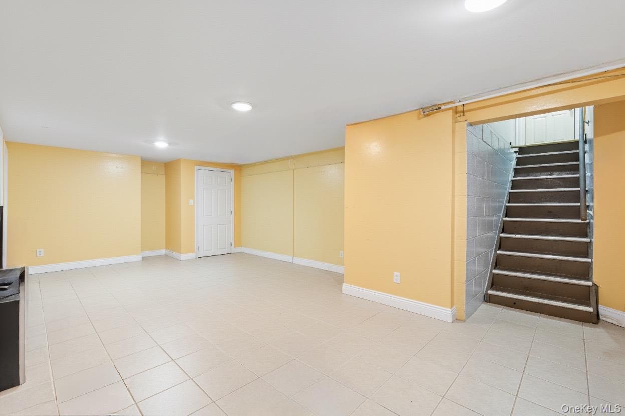 18 halsey Street, Freeport, NY 11520