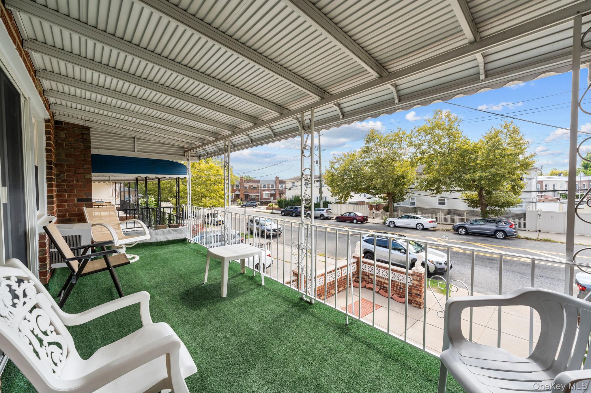 6973 Juniper Boulevard S, Middle Village, NY 11379