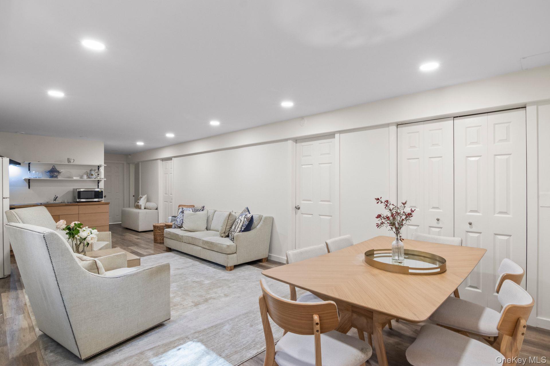 2421 Noyac Road, Sag Harbor, NY 11963