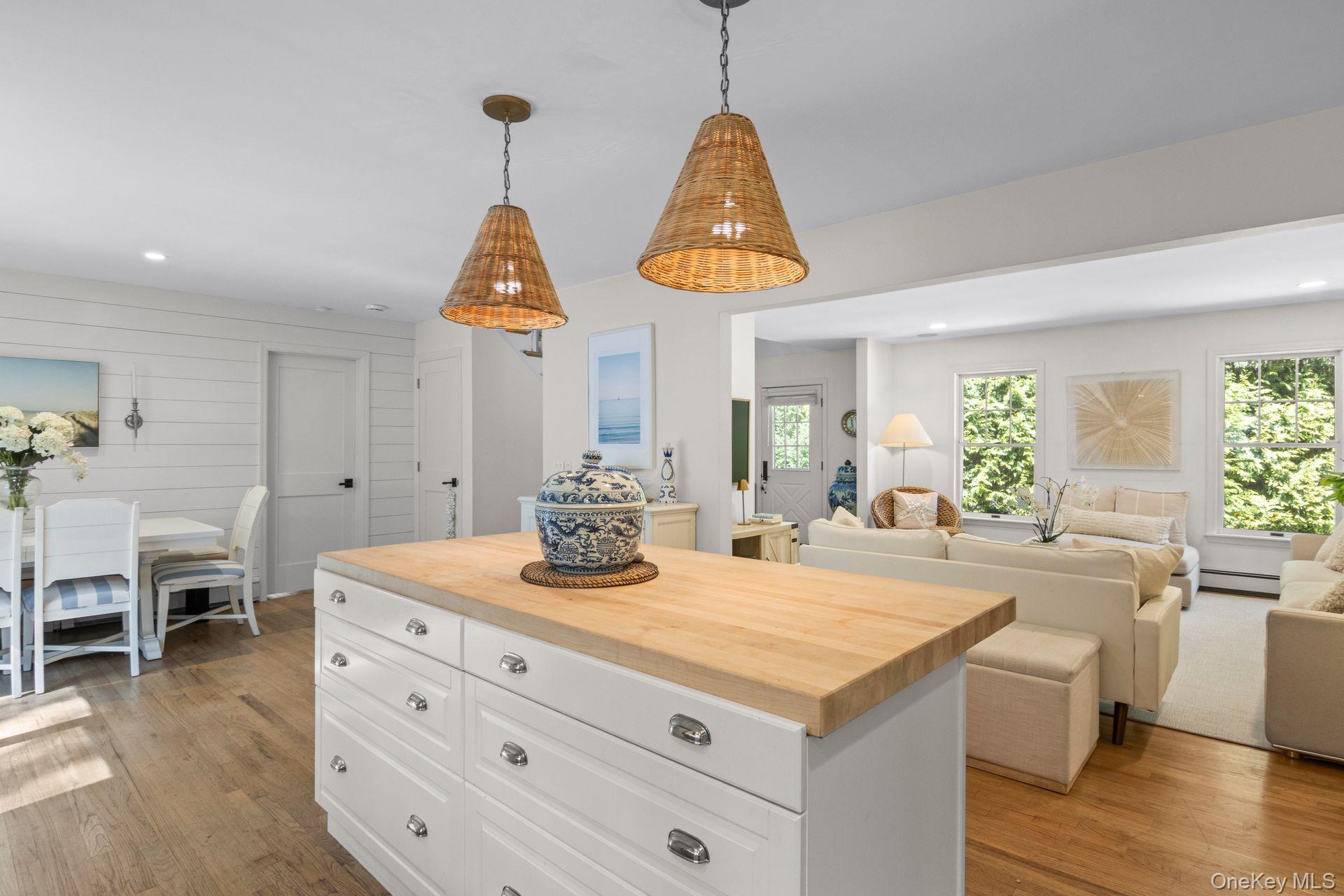 2421 Noyac Road, Sag Harbor, NY 11963