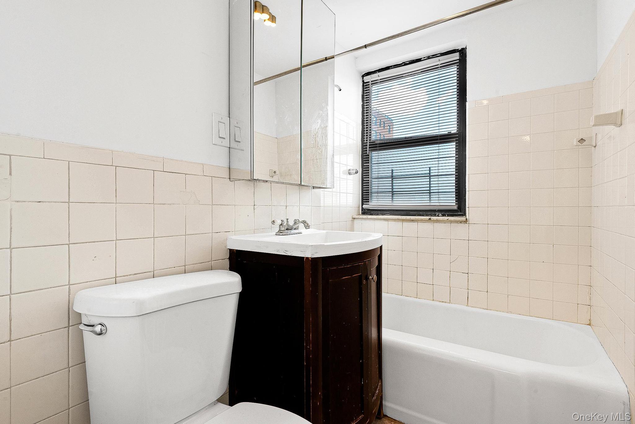 99-32 66th Road # 5B, Rego Park, NY 11374