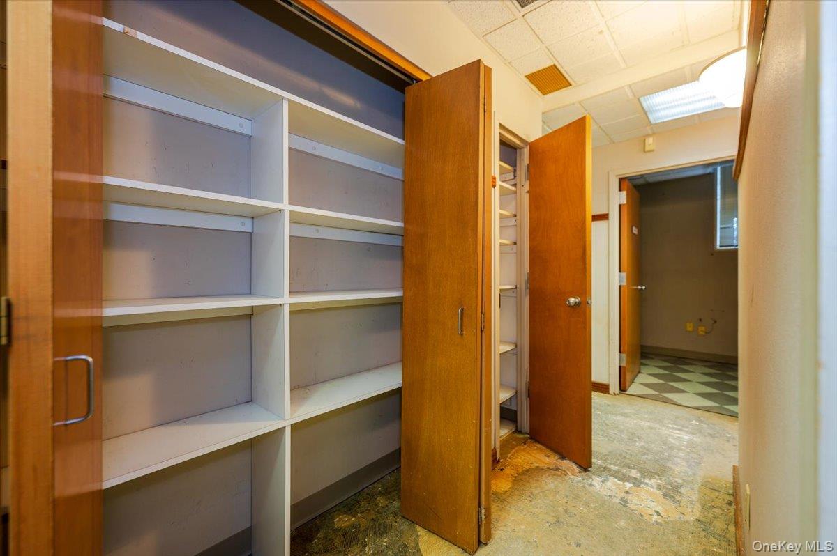 195 N Village Avenue # Suite 1, Rockville Centre, NY 11570