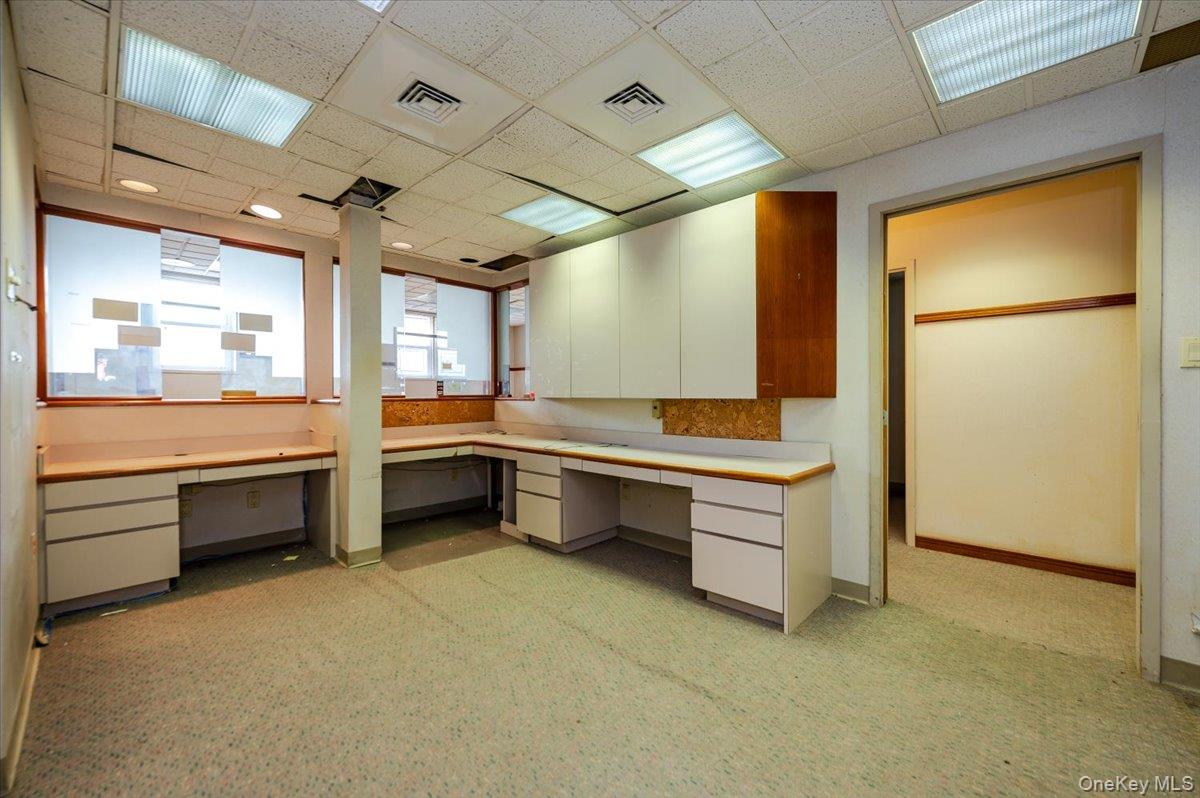 195 N Village Avenue # Suite 1, Rockville Centre, NY 11570