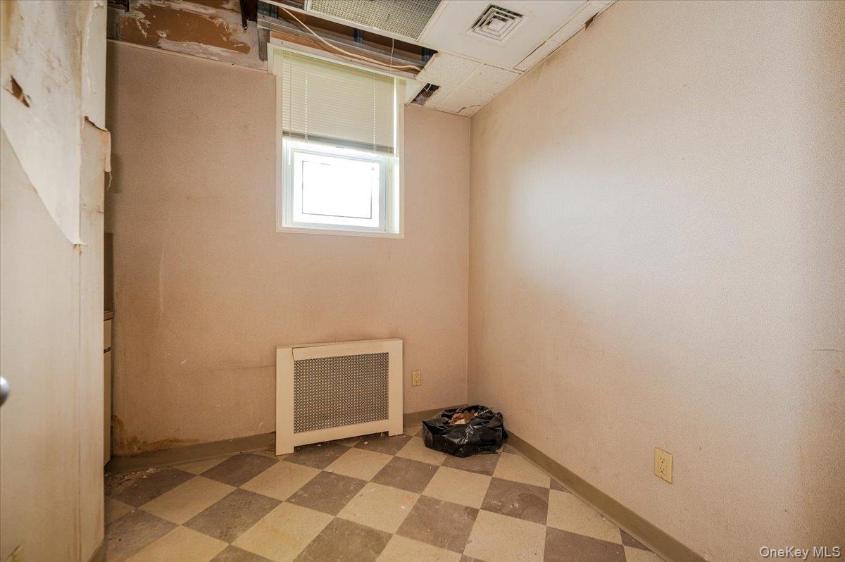 195 N Village Avenue # Suite 1, Rockville Centre, NY 11570