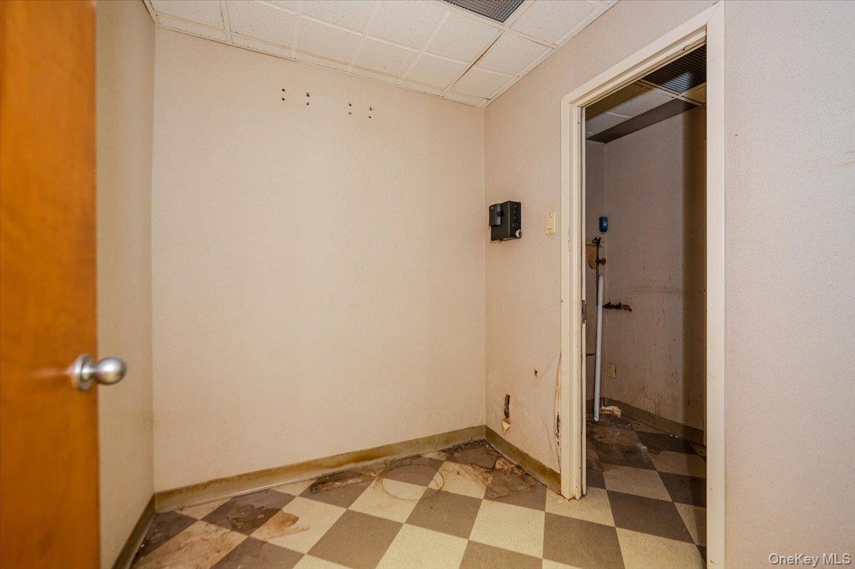 195 N Village Avenue # Suite 1, Rockville Centre, NY 11570