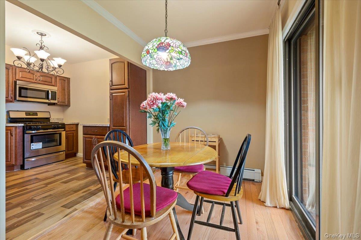 210 Westend Avenue # 8B, Freeport, NY 11520