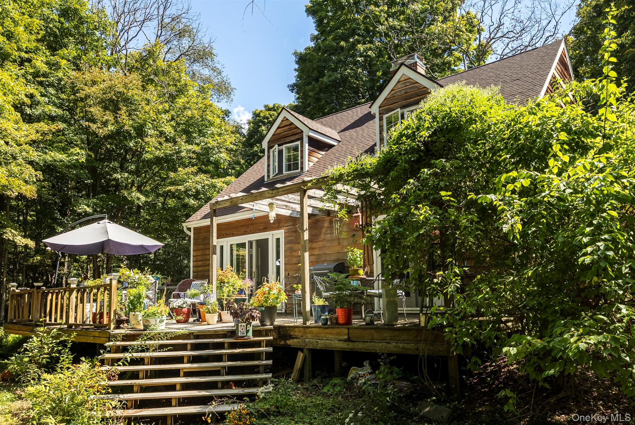 91 Mountain View Road, Rhinebeck, NY 12572