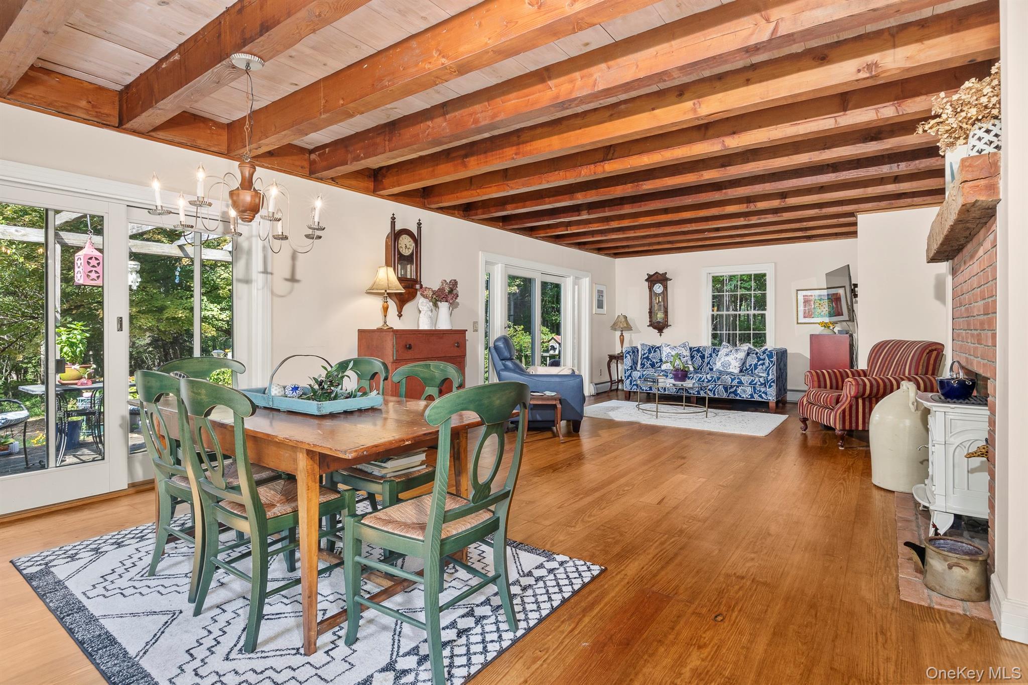 91 Mountain View Road, Rhinebeck, NY 12572