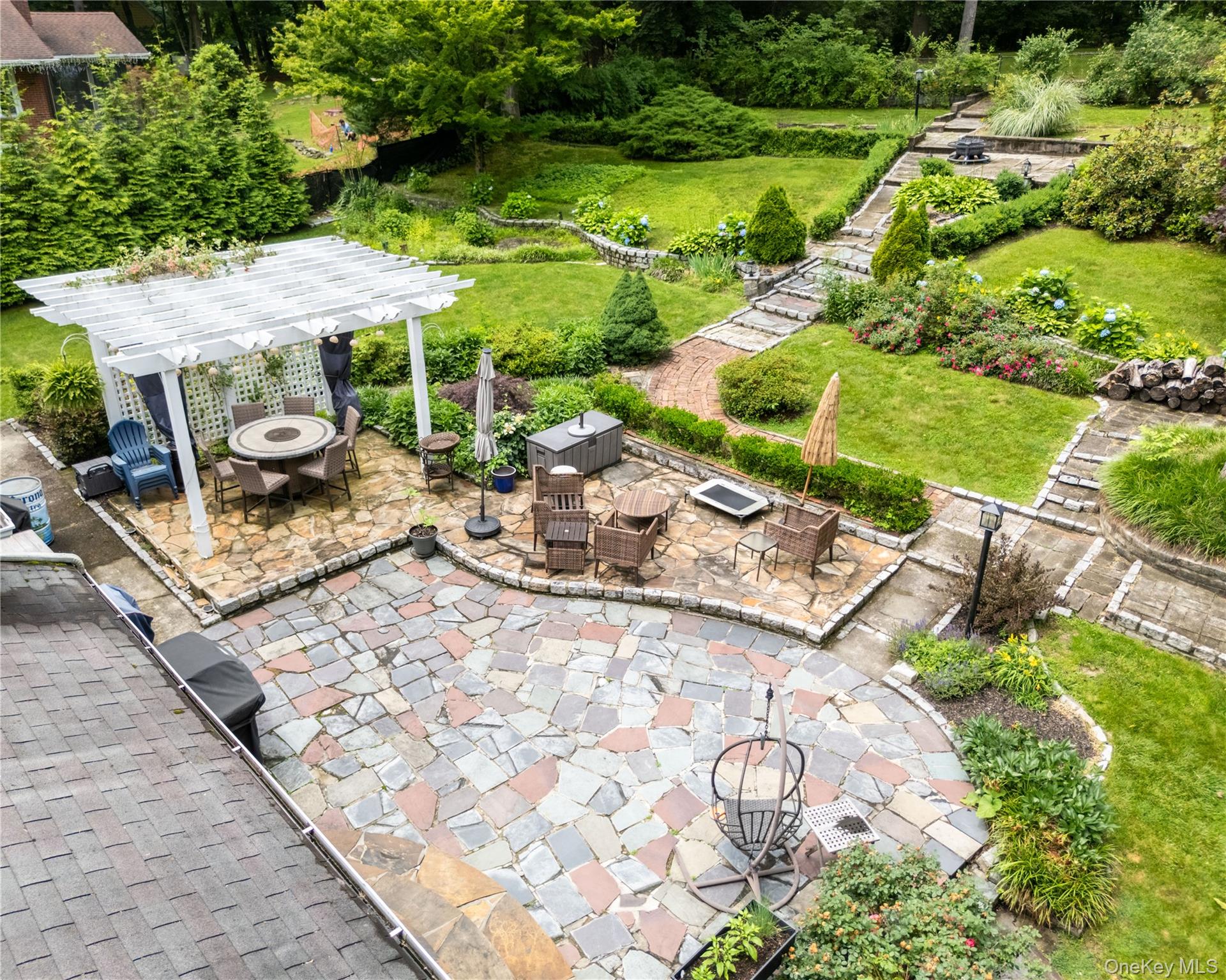 175 Chappaqua Road, Briarcliff Manor, NY 10562