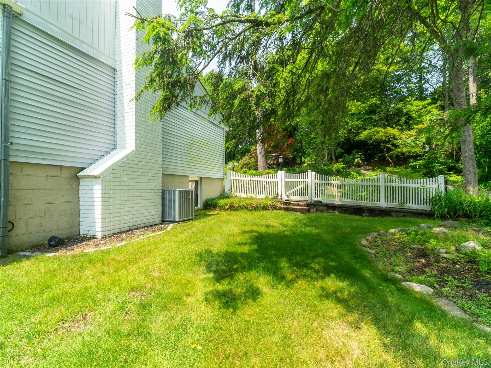 175 Chappaqua Road, Briarcliff Manor, NY 10562